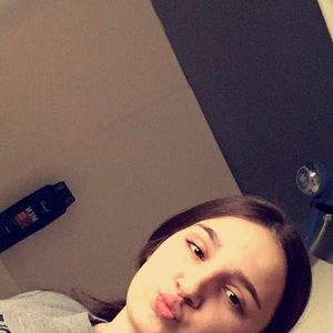 Meet your Posher, Chloe